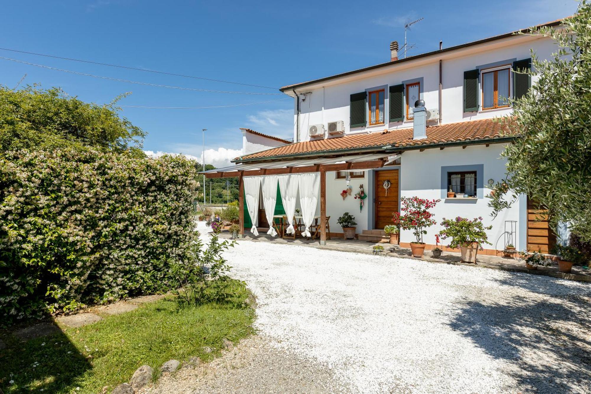 B&B Il Ramaiolo Santa Maria a Monte Екстериор снимка